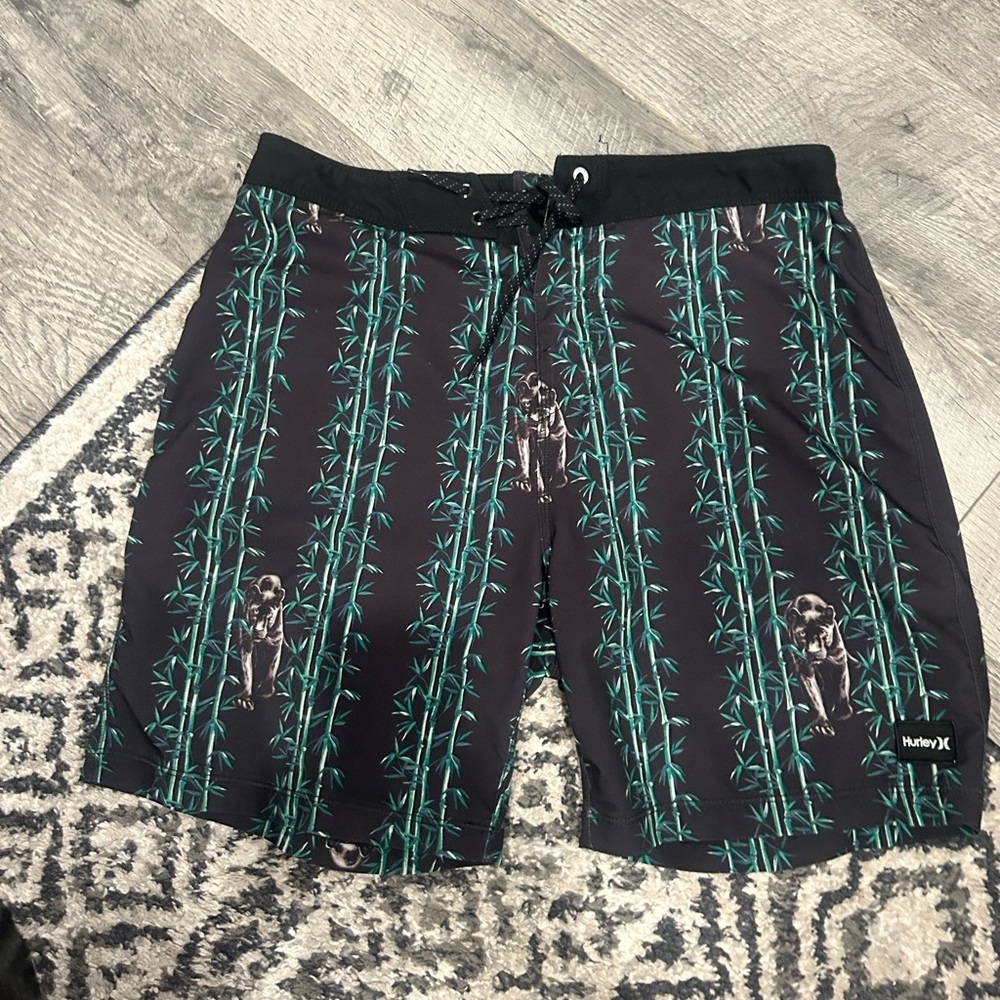Hurley Phantom  31 waist